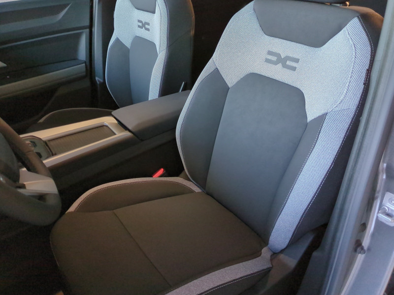 Photo 6 de l'offre de DACIA BIGSTER 1.8 HYBRID 155CH EXTREME à 32998€ chez Automobiles 25