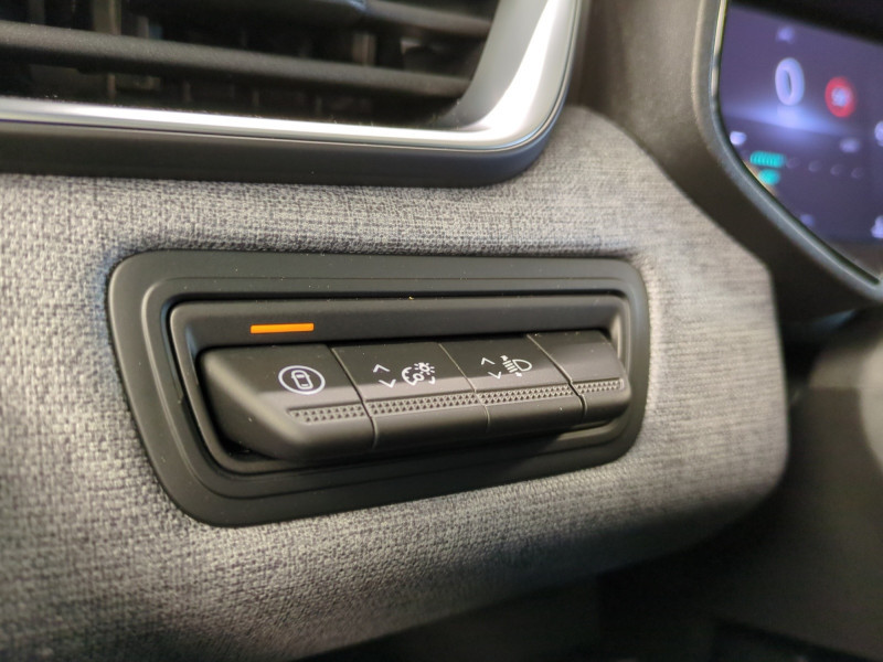 Photo 18 de l'offre de RENAULT CLIO V 1.5 DCI 100CH EVOLUTION - 22% à 19998€ chez Automobiles 25