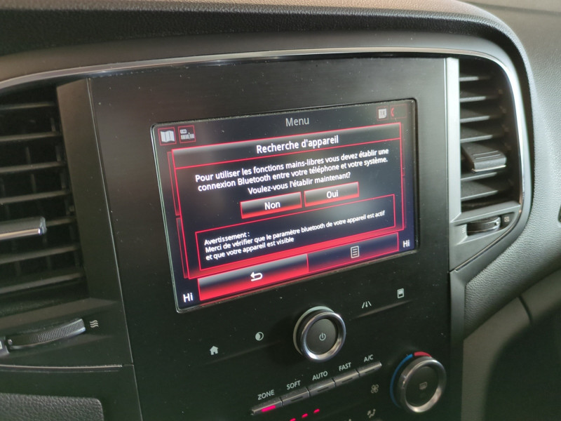 Photo 12 de l'offre de RENAULT MEGANE IV ESTATE 1.3 TCE 115CH FAP BUSINESS à 12490€ chez Automobiles 25