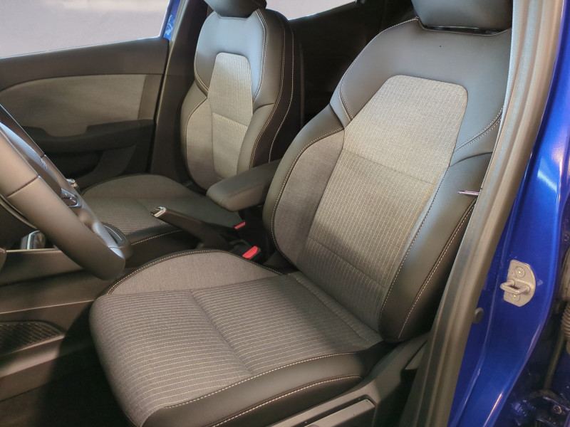 Photo 5 de l'offre de RENAULT CLIO V 1.0 TCE 90CH EVOLUTION - 24% à 19298€ chez Automobiles 25