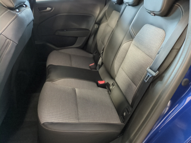 Photo 6 de l'offre de RENAULT CLIO V 1.0 TCE 90CH EVOLUTION - 24% à 19298€ chez Automobiles 25