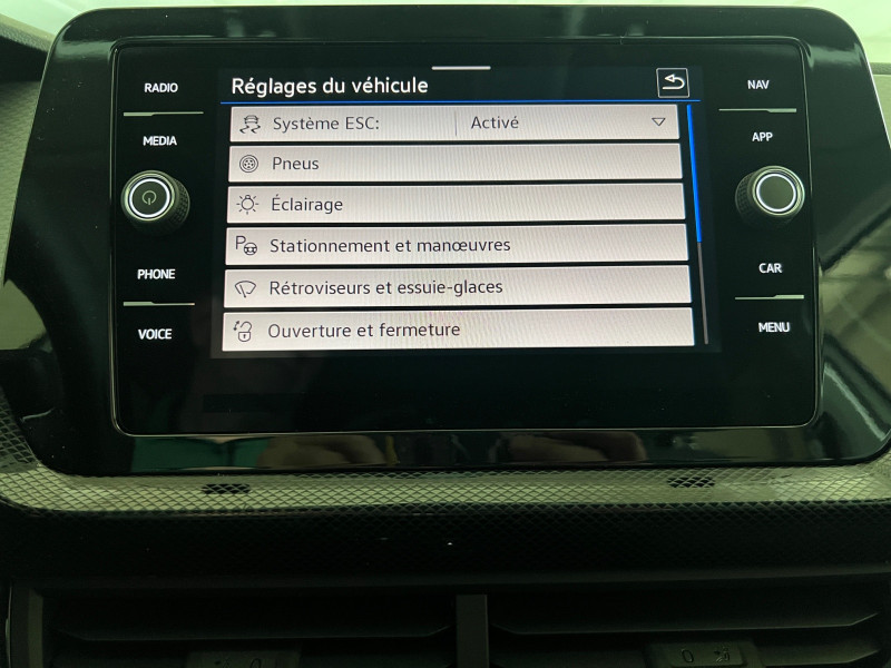 Photo 13 de l'offre de VOLKSWAGEN T-CROSS 1.0 TSI 116CH LIFE DSG7 - 27 % à 25999€ chez Automobiles 25