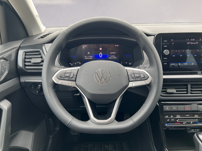 Photo 6 de l'offre de VOLKSWAGEN T-CROSS 1.0 TSI 116CH LIFE DSG7 - 27 % à 25999€ chez Automobiles 25