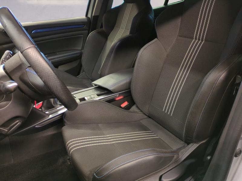 Photo 6 de l'offre de RENAULT MEGANE IV 1.5 BLUE DCI 115CH INTENS PACK BOSE à 15990€ chez Automobiles 25