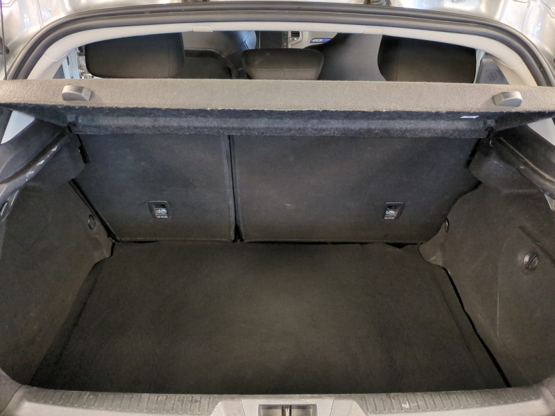 Photo 20 de l'offre de RENAULT MEGANE IV 1.5 BLUE DCI 115CH INTENS PACK BOSE à 15990€ chez Automobiles 25