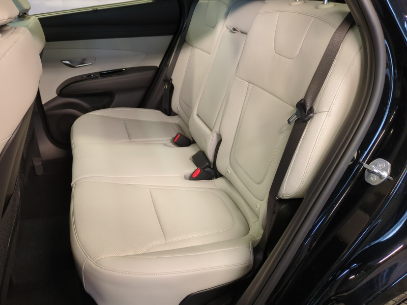 Photo 7 de l'offre de HYUNDAI TUCSON 1.6 T-GDI 215CH HYBRID EXECUTIVE -22% à 39498€ chez Automobiles 25