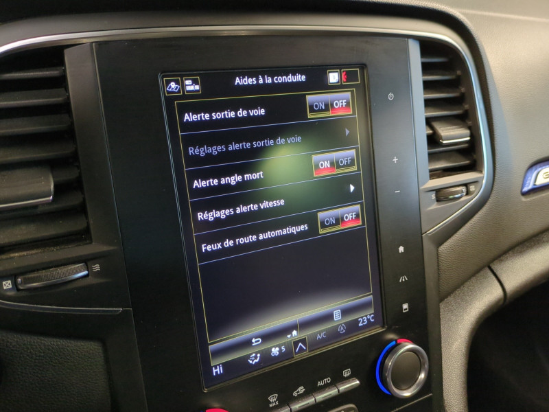 Photo 10 de l'offre de RENAULT MEGANE IV 1.5 BLUE DCI 115CH INTENS PACK BOSE à 15990€ chez Automobiles 25