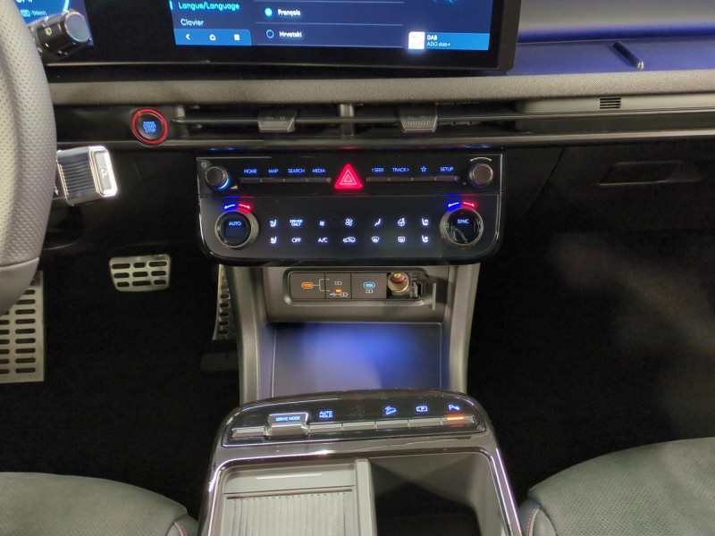 Photo 13 de l'offre de HYUNDAI TUCSON 1.6 T-GDI 215CH HYBRID N LINE EXECUTIVE -21% à 40998€ chez Automobiles 25