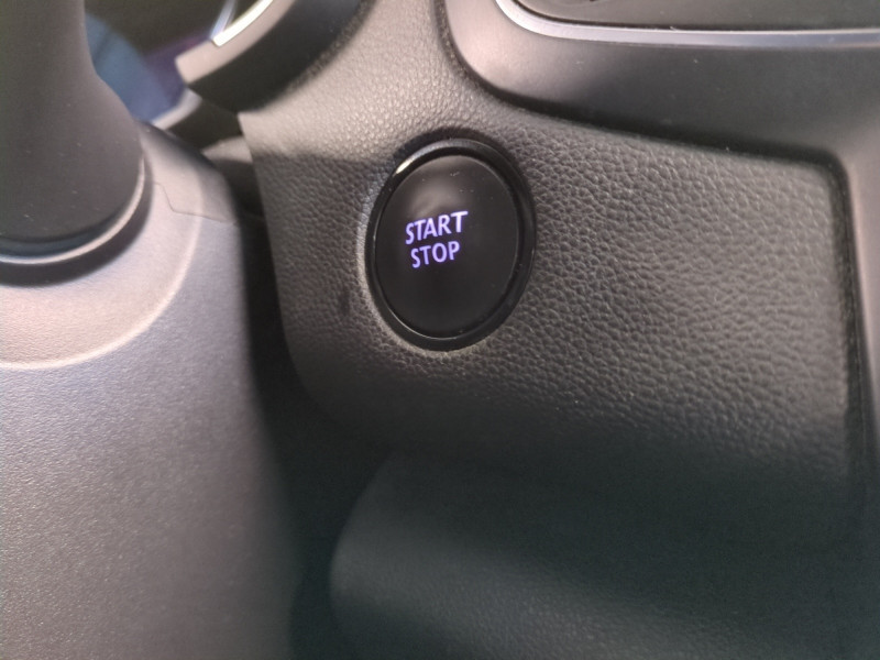 Photo 19 de l'offre de RENAULT MEGANE IV 1.5 BLUE DCI 115CH INTENS PACK BOSE à 15990€ chez Automobiles 25