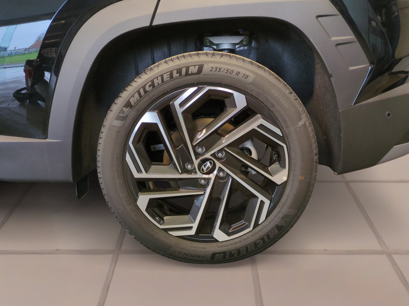 Photo 20 de l'offre de HYUNDAI TUCSON 1.6 T-GDI 215CH HYBRID EXECUTIVE -22% à 39498€ chez Automobiles 25