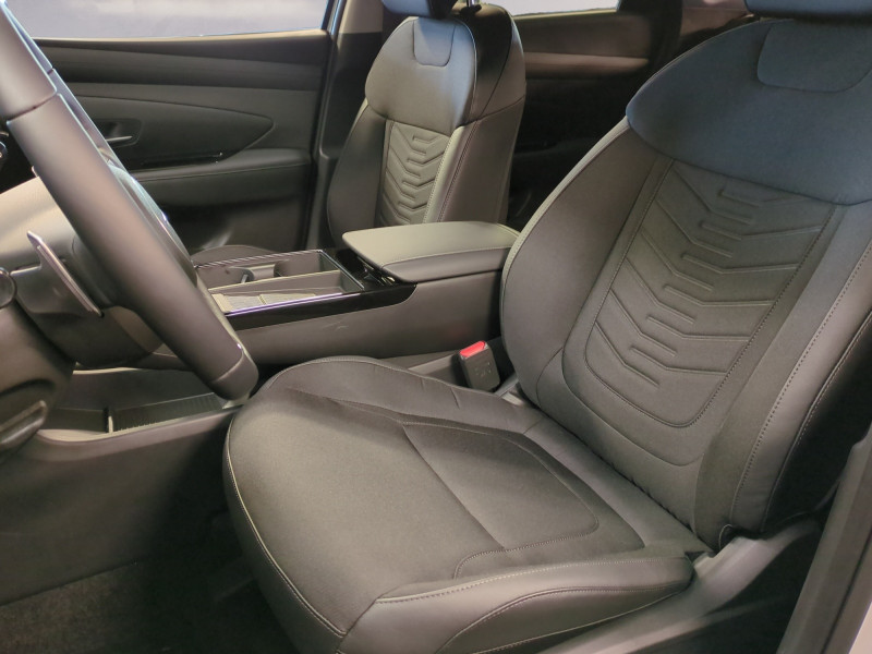 Photo 6 de l'offre de HYUNDAI TUCSON 1.6 T-GDI 215CH HYBRID CREATIVE - 24 % à 34498€ chez Automobiles 25