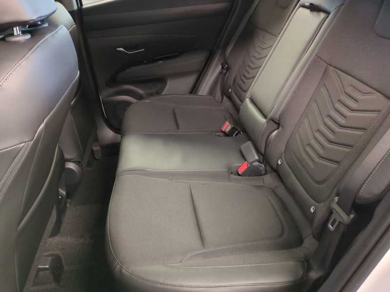Photo 7 de l'offre de HYUNDAI TUCSON 1.6 T-GDI 215CH HYBRID CREATIVE - 24 % à 34498€ chez Automobiles 25