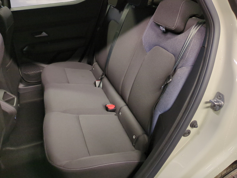 Photo 7 de l'offre de DACIA DUSTER 1.2 MILD HYBRID 130CH JOURNEY -9% à 23998€ chez Automobiles 25