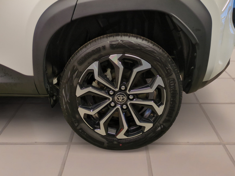 Photo 18 de l'offre de TOYOTA YARIS CROSS 116H DESIGN MY22 à 21990€ chez Automobiles 25