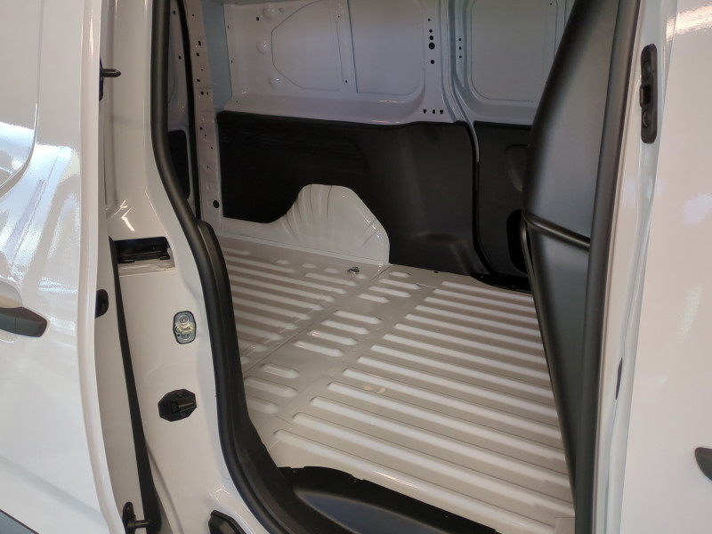 Photo 7 de l'offre de CITROEN BERLINGO VAN XL DIESEL 130CH AUTOMATIQUE -30% à 24598€ chez Automobiles 25