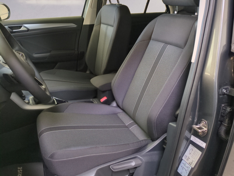 Photo 6 de l'offre de VOLKSWAGEN T-ROC 1.5 TSI EVO2 150CH LIFE PLUS DSG7 -25% à 29998€ chez Automobiles 25