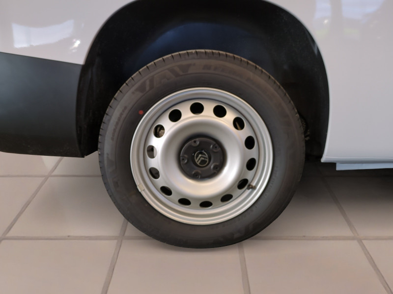 Photo 20 de l'offre de CITROEN BERLINGO VAN XL DIESEL 130CH AUTOMATIQUE -30% à 24598€ chez Automobiles 25