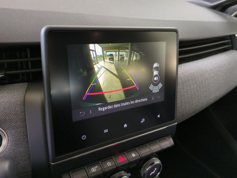 Photo 14 de l'offre de RENAULT CLIO V 1.0 TCE 90CH TECHNO - 20% à 18998€ chez Automobiles 25