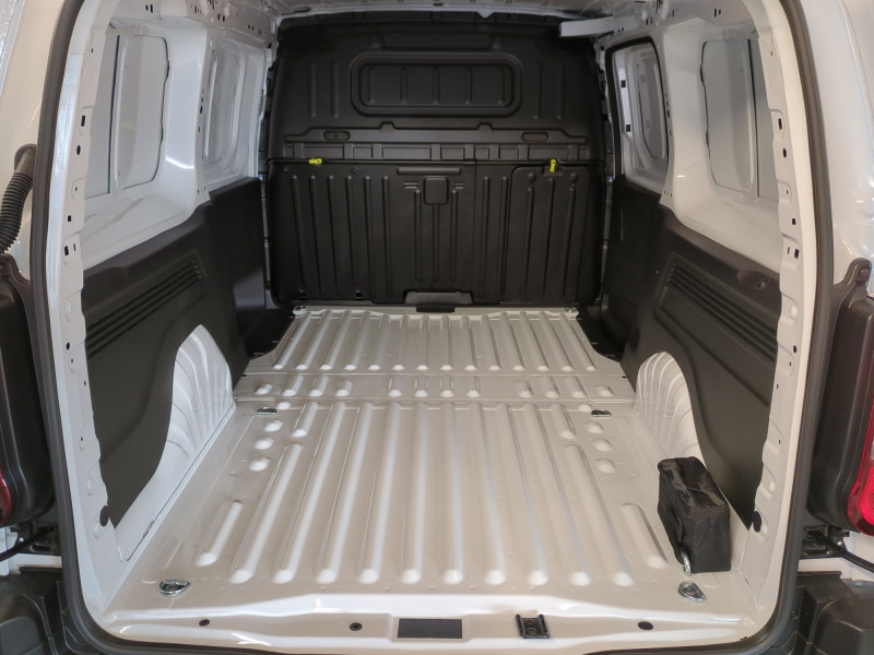 Photo 8 de l'offre de CITROEN BERLINGO VAN XL DIESEL 130CH AUTOMATIQUE -30% à 24598€ chez Automobiles 25