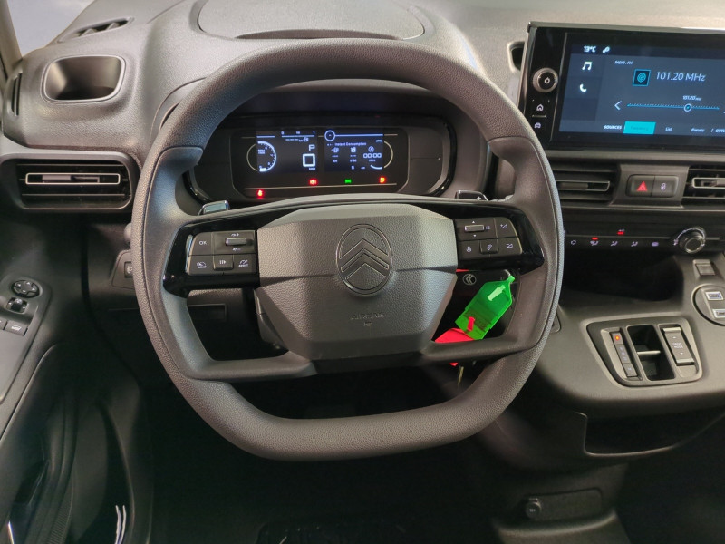 Photo 4 de l'offre de CITROEN BERLINGO VAN XL DIESEL 130CH AUTOMATIQUE -30% à 24598€ chez Automobiles 25