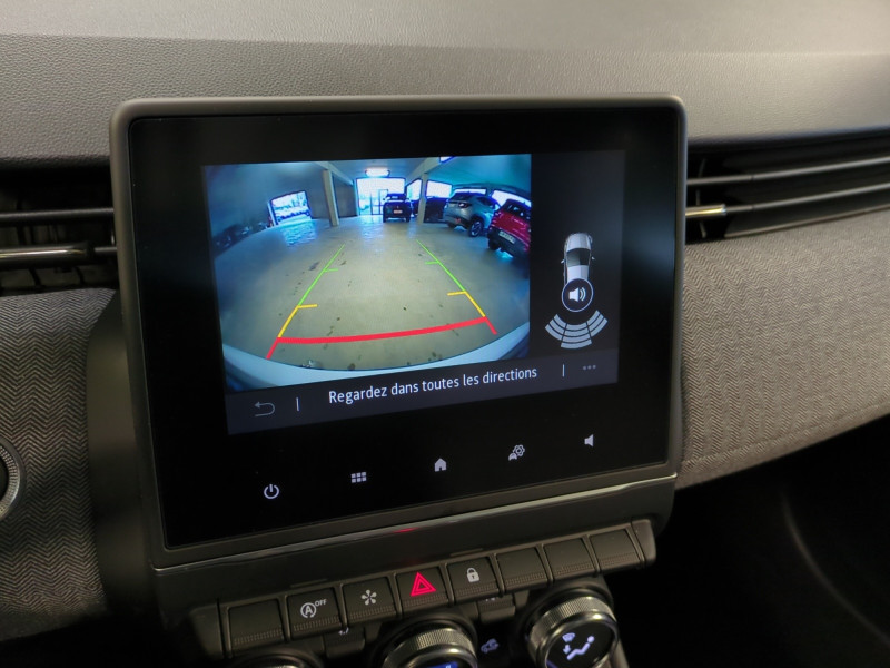 Photo 15 de l'offre de RENAULT CLIO V 1.0 TCE 90CH TECHNO - 20% à 18998€ chez Automobiles 25