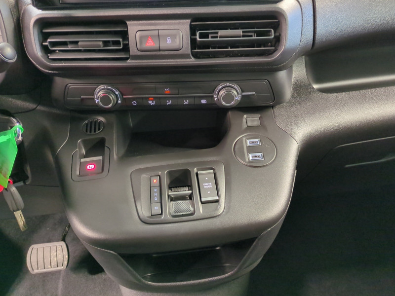 Photo 5 de l'offre de CITROEN BERLINGO VAN XL DIESEL 130CH AUTOMATIQUE -30% à 24598€ chez Automobiles 25