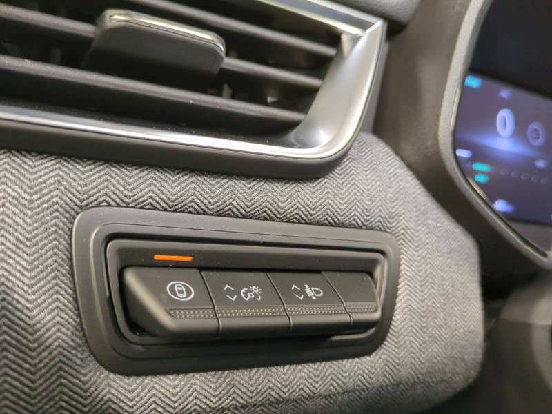 Photo 17 de l'offre de RENAULT CLIO V 1.0 TCE 90CH TECHNO - 20% à 18998€ chez Automobiles 25