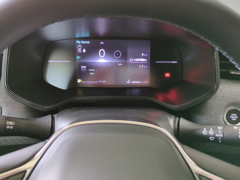 Photo 7 de l'offre de RENAULT CLIO V 1.0 TCE 90CH TECHNO - 20% à 18998€ chez Automobiles 25