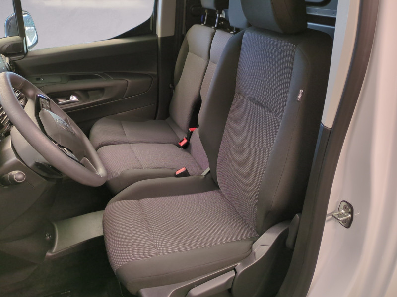 Photo 6 de l'offre de CITROEN BERLINGO VAN XL DIESEL 130CH AUTOMATIQUE -30% à 24598€ chez Automobiles 25