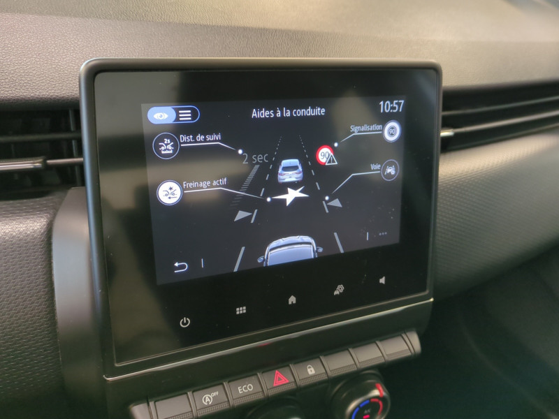 Photo 12 de l'offre de RENAULT CLIO V 1.5 BLUE DCI 85CH ZEN à 11990€ chez Automobiles 25