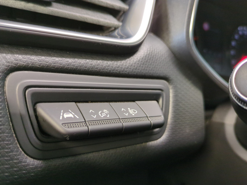 Photo 16 de l'offre de RENAULT CLIO V 1.5 BLUE DCI 85CH ZEN à 11990€ chez Automobiles 25