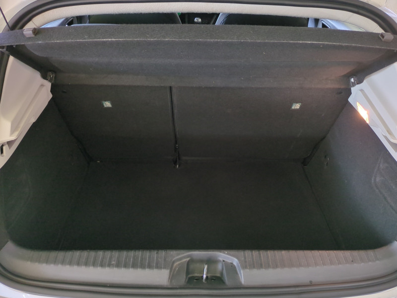 Photo 18 de l'offre de RENAULT CLIO V 1.5 BLUE DCI 85CH ZEN à 11990€ chez Automobiles 25