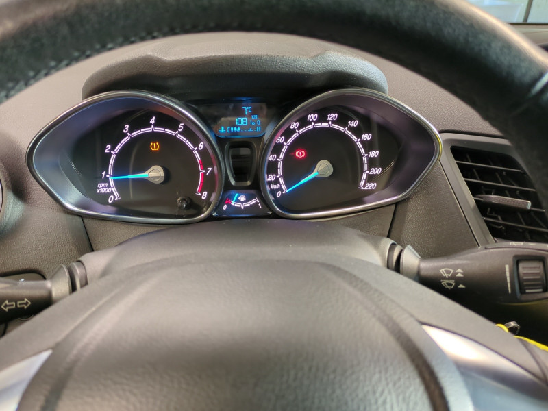 Photo 7 de l'offre de FORD FIESTA 1.0 ECOBOOST 100CH STOP&START EDITION 5P à 6990€ chez Automobiles 25