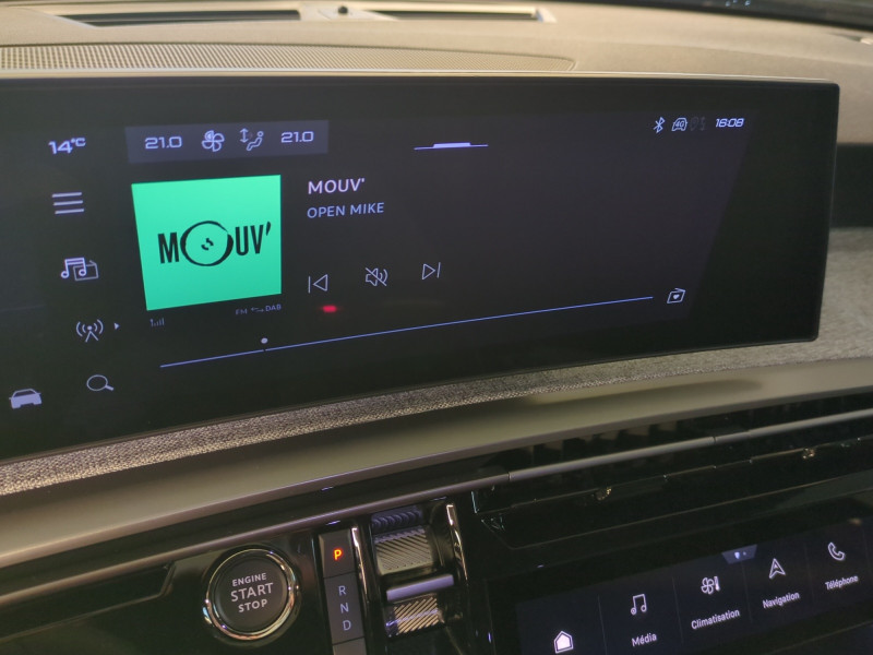 Photo 10 de l'offre de PEUGEOT 3008 1.2 HYBRID 145CH ALLURE E-DCS6 -28% à 31998€ chez Automobiles 25