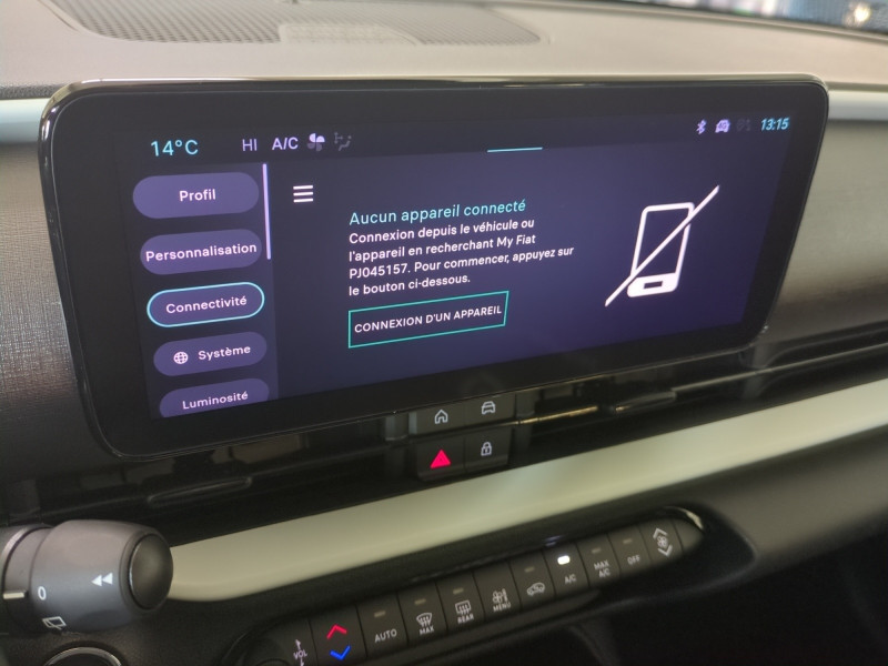 Photo 10 de l'offre de FIAT 600 1.2 HYBRID TURBO 145CH POP DCT6 -21% à 23998€ chez Automobiles 25