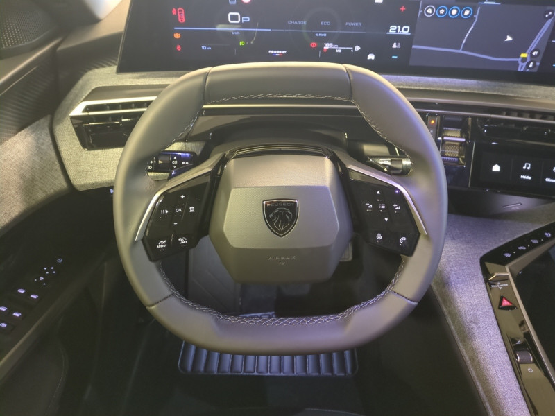 Photo 4 de l'offre de PEUGEOT 3008 1.2 HYBRID 145CH ALLURE E-DCS6 -28% à 31998€ chez Automobiles 25