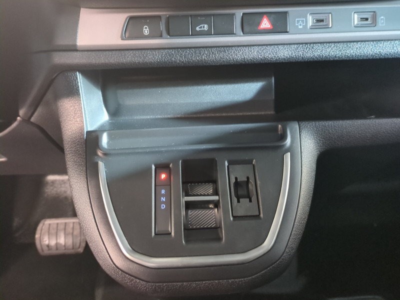 Photo 5 de l'offre de CITROEN JUMPY FG 2.0 BLUEHDI 145CH S&S EAT8 -34% à 31198€ chez Automobiles 25