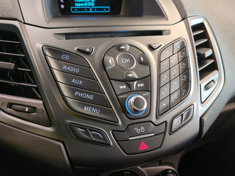 Photo 14 de l'offre de FORD FIESTA 1.0 ECOBOOST 100CH STOP&START EDITION 5P à 6990€ chez Automobiles 25