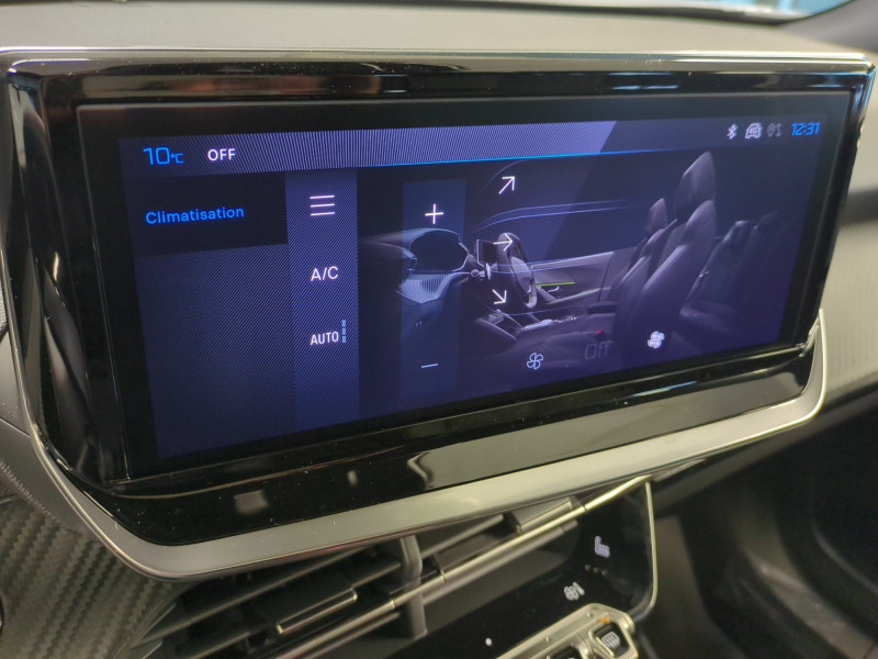 Photo 11 de l'offre de PEUGEOT 2008 1.2 HYBRID 145CH ALLURE E-DCS6 -30% à 25498€ chez Automobiles 25