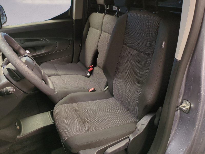 Photo 6 de l'offre de CITROEN BERLINGO VAN XL DIESEL 130CH AUTOMATIQUE -30% à 24598€ chez Automobiles 25