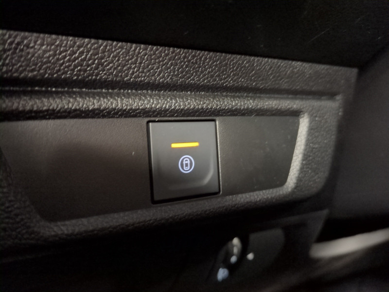 Photo 18 de l'offre de DACIA SANDERO 1.0 TCE 90CH STEPWAY EXPRESSION -6% à 16998€ chez Automobiles 25