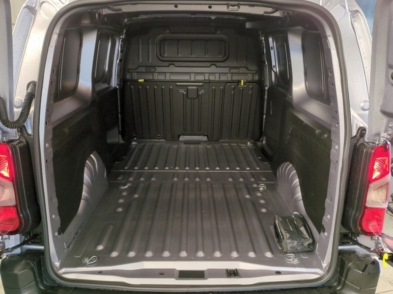 Photo 19 de l'offre de CITROEN BERLINGO VAN XL DIESEL 130CH AUTOMATIQUE -30% à 24598€ chez Automobiles 25