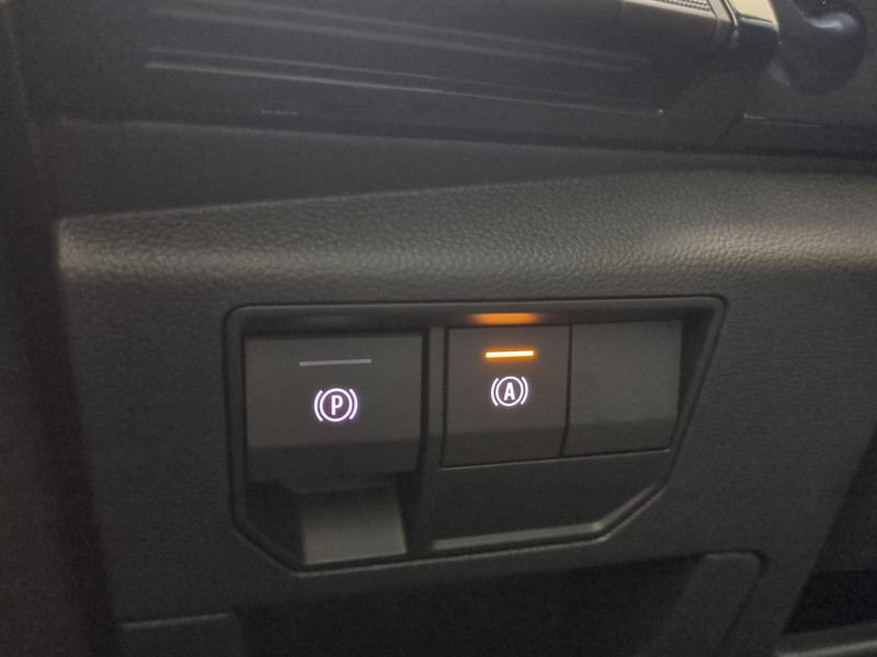 Photo 16 de l'offre de RENAULT AUSTRAL 1.2 E-TECH FULL HYBRID 200CH TECHNO - 26% à 33498€ chez Automobiles 25