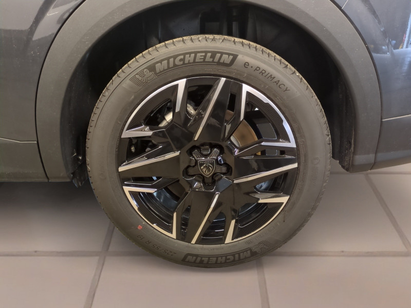 Photo 20 de l'offre de PEUGEOT 5008 HYBRID 145CH GT E-DCS6 -27% à 35998€ chez Automobiles 25