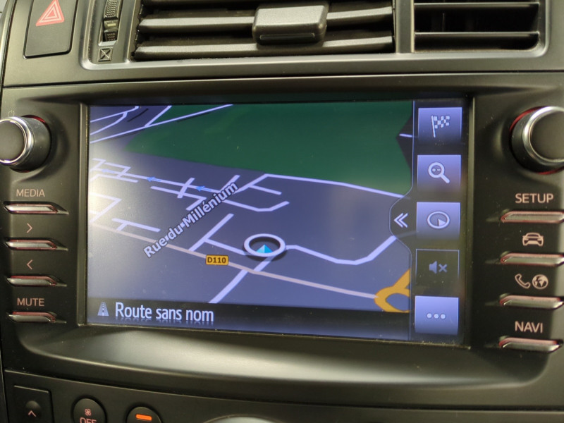 Photo 10 de l'offre de TOYOTA VERSO 112 D-4D FAP DYNAMIC 7 PLACES à 9990€ chez Automobiles 25