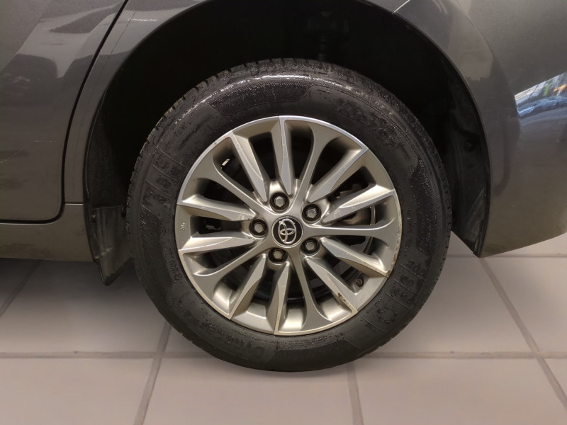 Photo 20 de l'offre de TOYOTA VERSO 112 D-4D FAP DYNAMIC 7 PLACES à 9990€ chez Automobiles 25