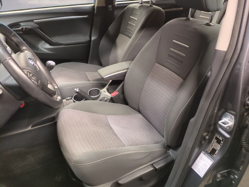 Photo 6 de l'offre de TOYOTA VERSO 112 D-4D FAP DYNAMIC 7 PLACES à 9990€ chez Automobiles 25