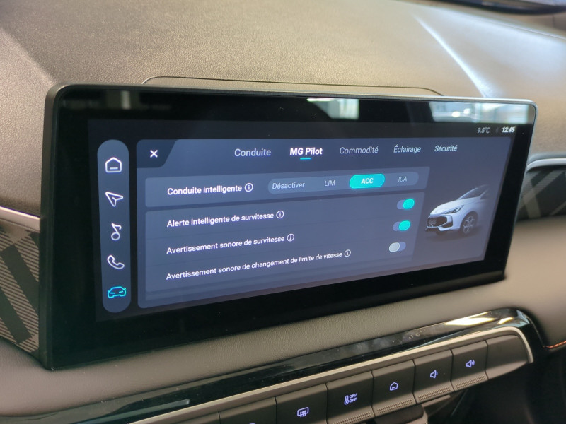 Photo 14 de l'offre de MG MOTOR MG3 HYBRID+ 195CH LUXURY -13% à 20998€ chez Automobiles 25