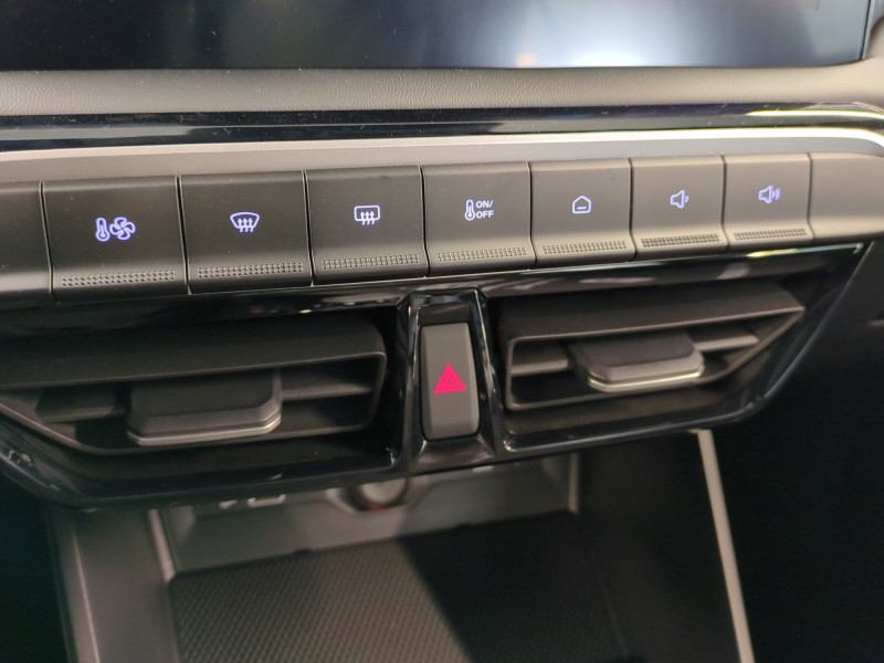 Photo 16 de l'offre de MG MOTOR MG3 HYBRID+ 195CH COMFORT -11% à 19698€ chez Automobiles 25