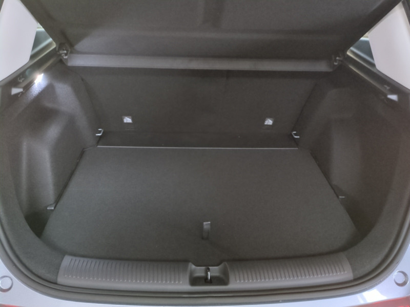 Photo 19 de l'offre de MG MOTOR ZS HYBRID+ 197CH LUXURY -10% à 24988€ chez Automobiles 25